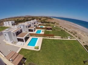 Antonoglou Beach Villas - Waterfront Luxury Retreat